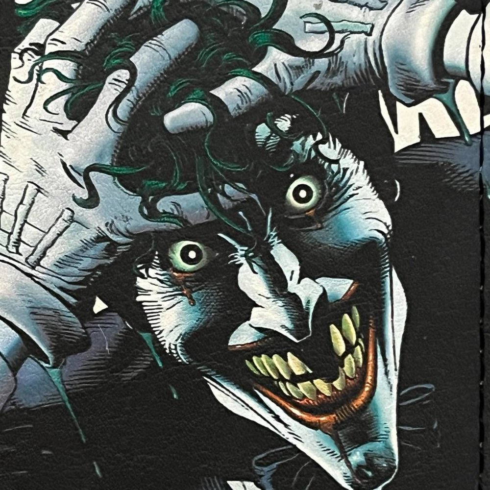 Batman Joker Pleather Wallet Bruce Wayne Penguin Jim Gordon Cat Woman DC Comic - Picture 2 of 8